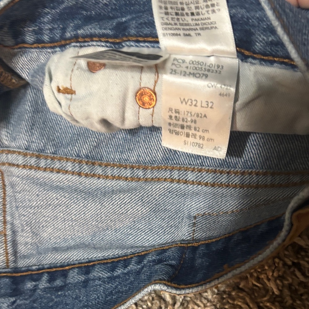 Levi's Men's Straight Blue Jeans - Picture 4 of 12